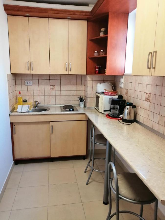 Apartman Pavai ไฮจ์ดุสโซบอสโล ภายนอก รูปภาพ
