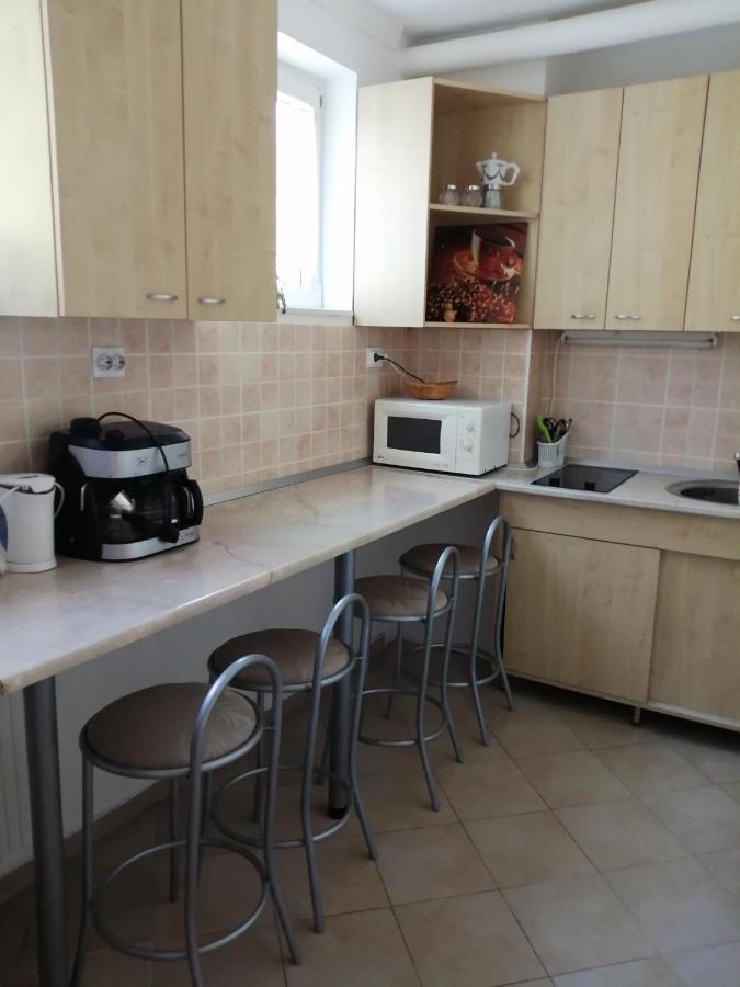 Apartman Pavai ไฮจ์ดุสโซบอสโล ภายนอก รูปภาพ