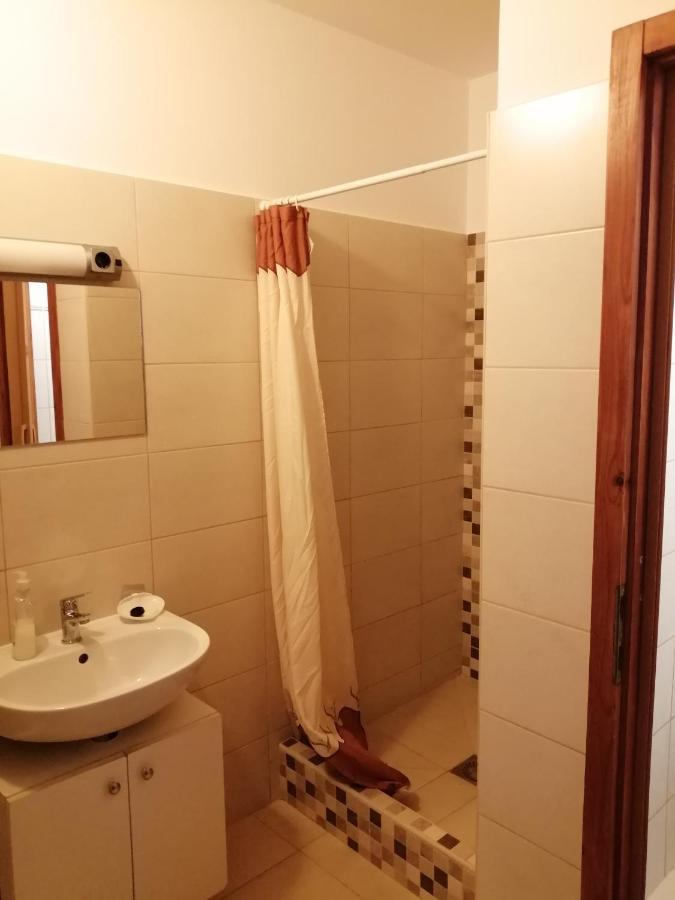 Apartman Pavai ไฮจ์ดุสโซบอสโล ภายนอก รูปภาพ