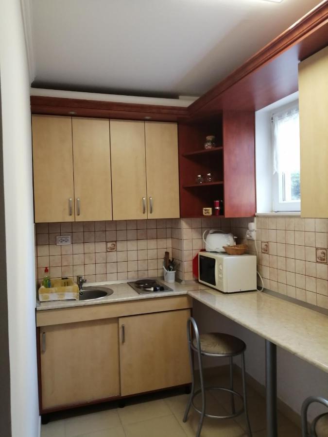 Apartman Pavai ไฮจ์ดุสโซบอสโล ภายนอก รูปภาพ